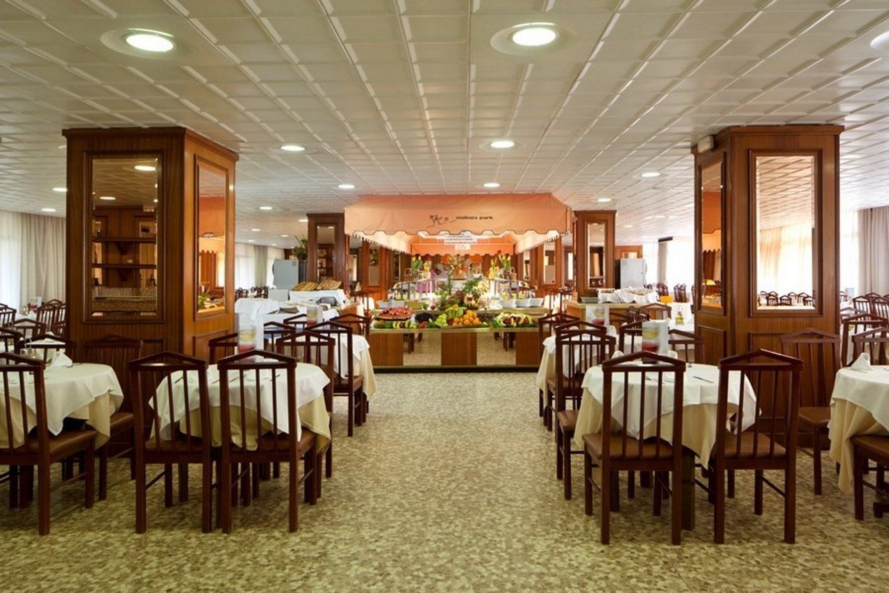 สปา โฮเต็ล เอช ท็อป โมลิโนส พาร์ค Hotel ซาลอว์ ภายนอก รูปภาพ